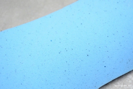 4 CI1184-001 CI1184-001 LASER RETRO BLACK AIR JORDAN 0304